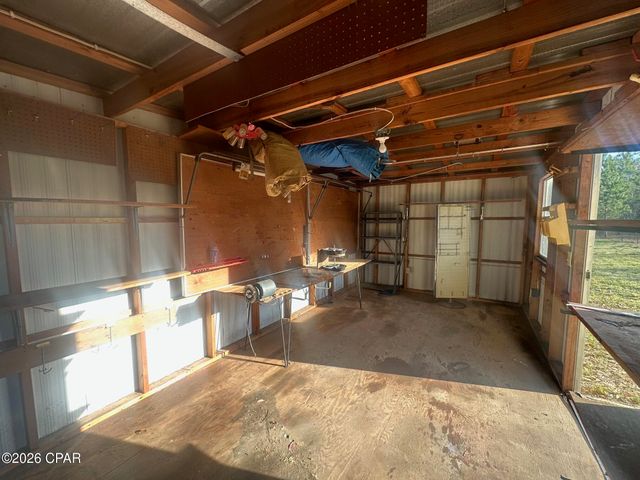 7293 Highway 90, Grand Ridge, FL 32442