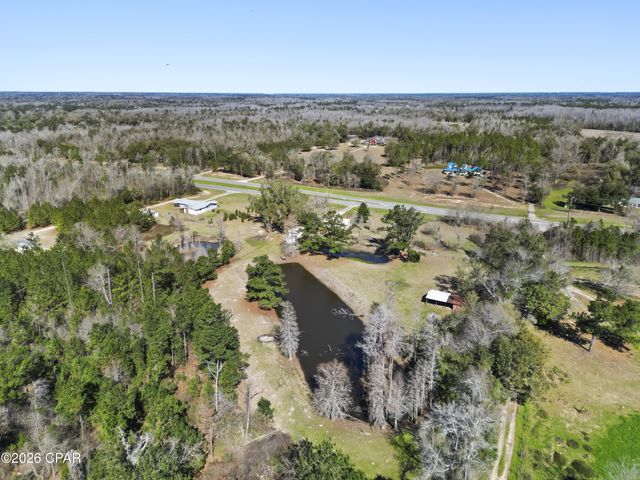 7293 Highway 90, Grand Ridge, FL 32442