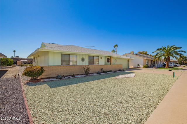 10319 W TWIN OAKS Drive, Sun City, AZ 85351