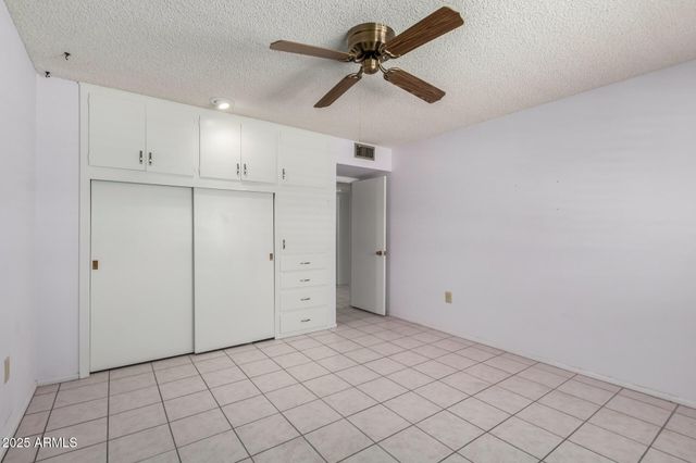 10319 W TWIN OAKS Drive, Sun City, AZ 85351