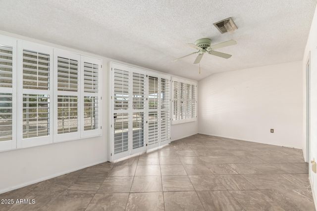 10319 W TWIN OAKS Drive, Sun City, AZ 85351