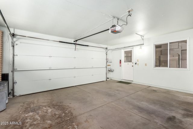 10319 W TWIN OAKS Drive, Sun City, AZ 85351