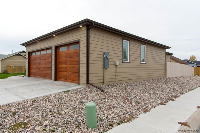 5831 INDIGO DR, Cheyenne, WY 82001