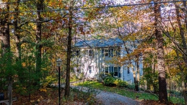 9 Andersen Dr, Boxford, MA 01921