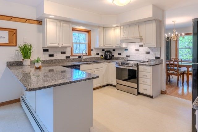 9 Andersen Dr, Boxford, MA 01921