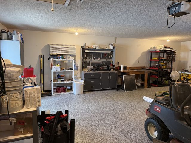 1124 Thornberry Dr, Clarksville, TN 37043