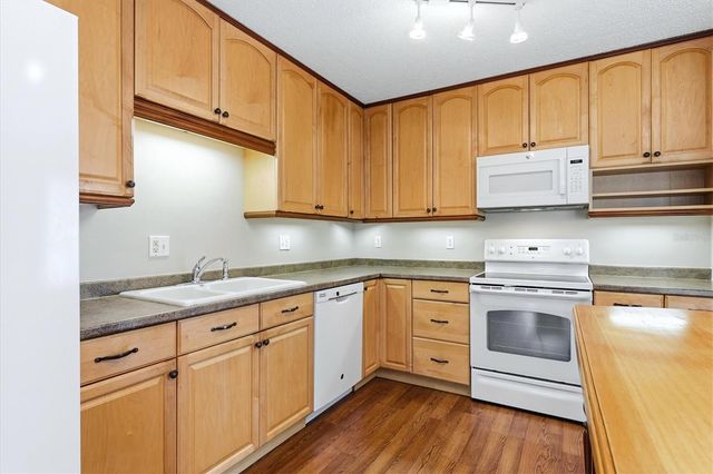 6628 DRAW LANE 122, Sarasota, FL 34238