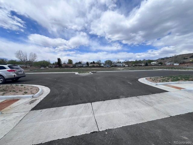 913 County Road 218, Silt, CO 81652