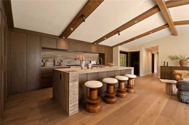 3655 Wrightwood Drive, Studio City, CA 91604