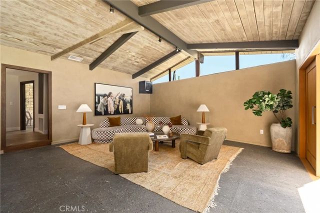 3655 Wrightwood Drive, Studio City, CA 91604