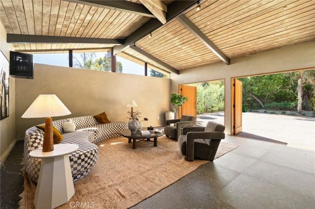 3655 Wrightwood Drive, Studio City, CA 91604
