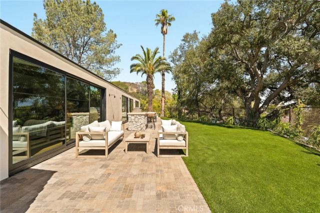3655 Wrightwood Drive, Studio City, CA 91604