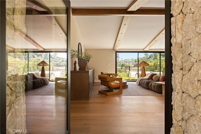 3655 Wrightwood Drive, Studio City, CA 91604