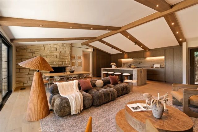3655 Wrightwood Drive, Studio City, CA 91604