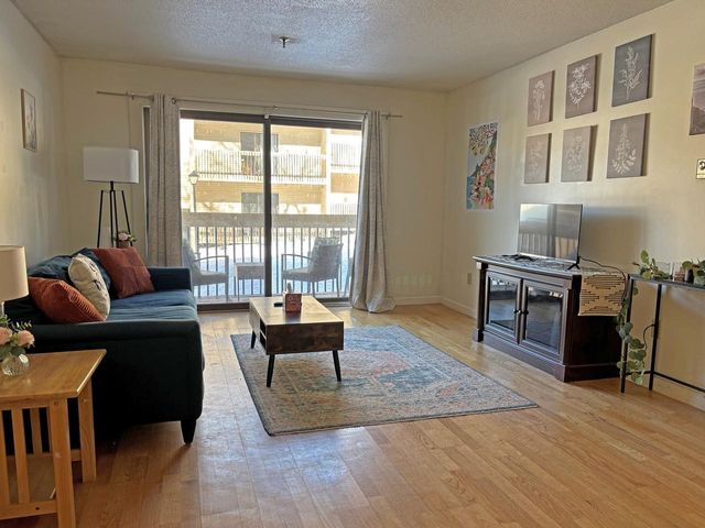 47 S Williams St Apt 111, Burlington, VT 05401