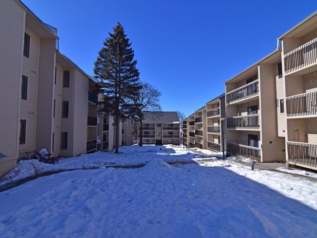 47 S Williams St Apt 111, Burlington, VT 05401