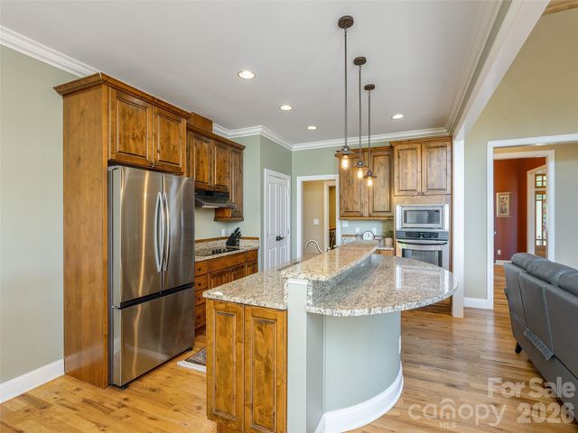 167 Tatham Road, Hendersonville, NC 28792