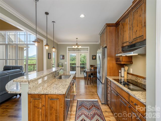 167 Tatham Road, Hendersonville, NC 28792