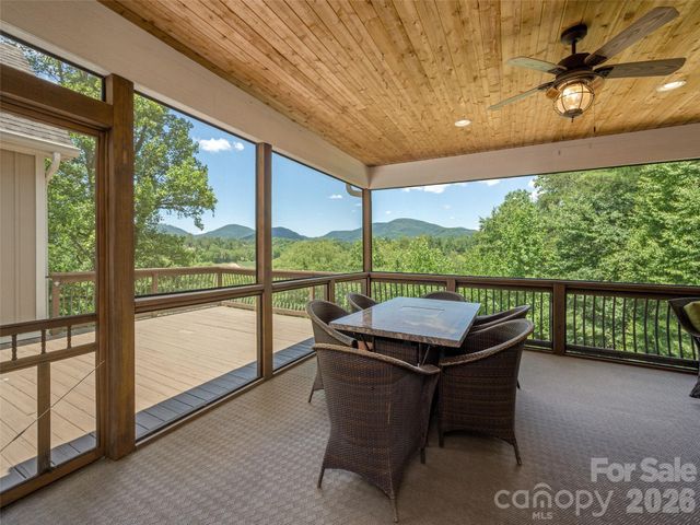 167 Tatham Road, Hendersonville, NC 28792