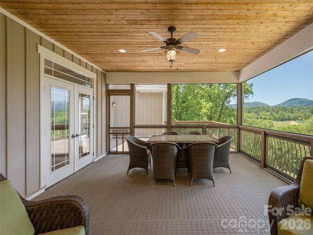 167 Tatham Road, Hendersonville, NC 28792