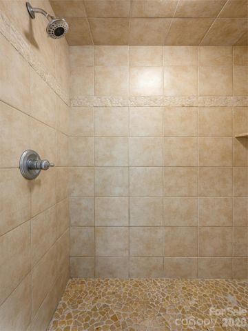 167 Tatham Road, Hendersonville, NC 28792