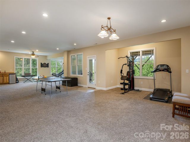 167 Tatham Road, Hendersonville, NC 28792