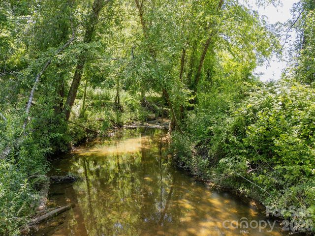167 Tatham Road, Hendersonville, NC 28792