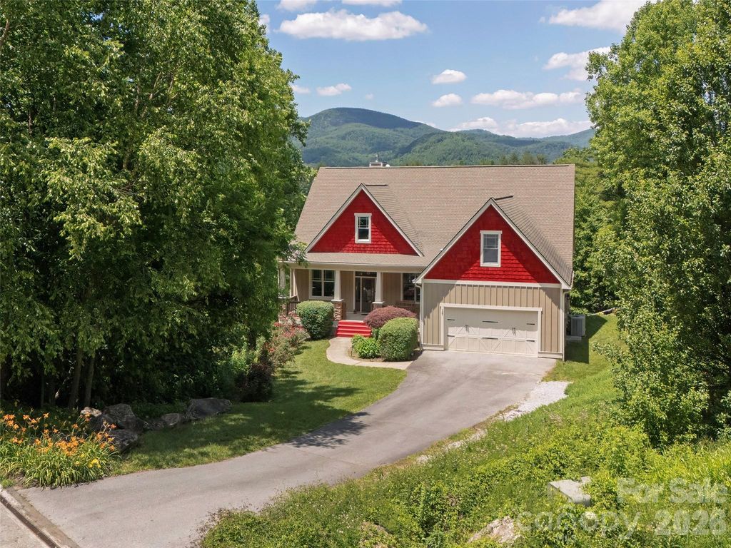 167 Tatham Road, Hendersonville, NC 28792