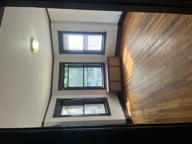 8548 S Manistee Avenue 1, Chicago, IL 60617