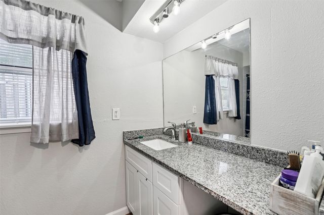 5709 Alsace TRL, Austin, TX 78724