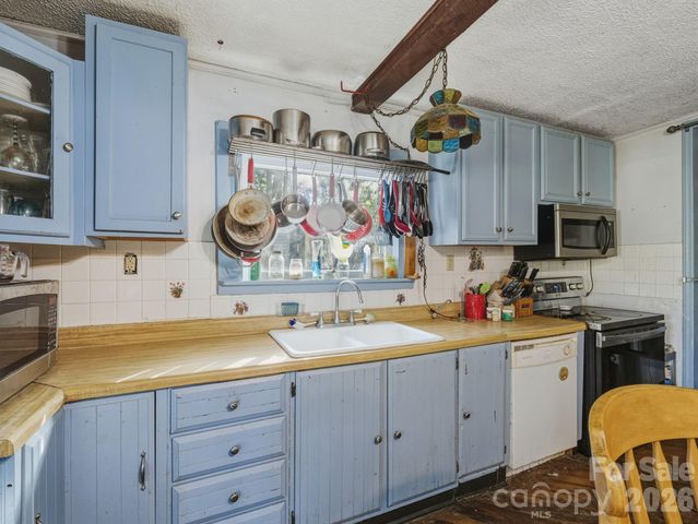 3030 Shannon Street, Sharon, SC 29742