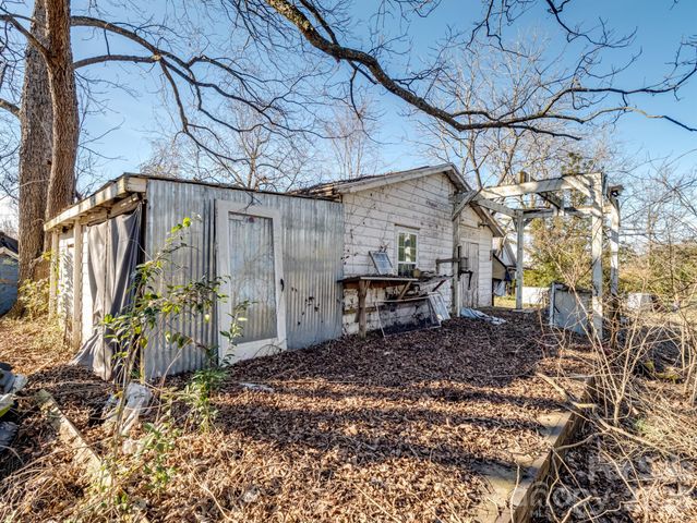 3030 Shannon Street, Sharon, SC 29742