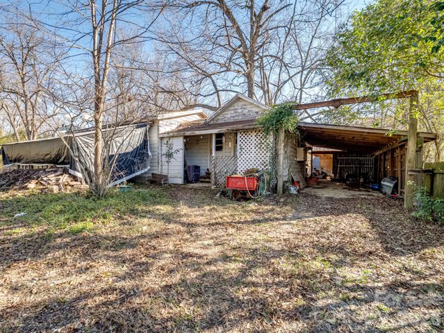 3030 Shannon Street, Sharon, SC 29742