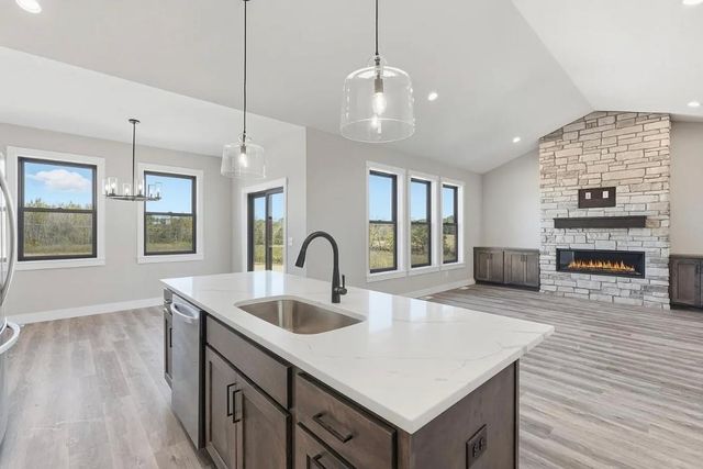 1199 60th Street, Hudson, WI 54016