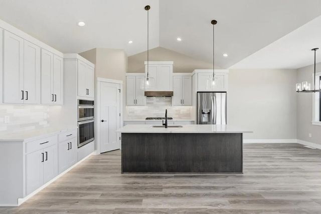 1199 60th Street, Hudson, WI 54016