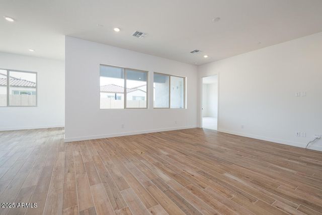 3909 E GOLD MOUNTAIN Avenue, San Tan Valley, AZ 85143