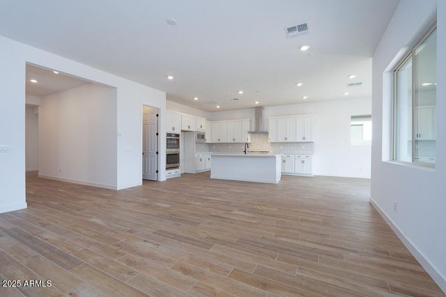 3909 E GOLD MOUNTAIN Avenue, San Tan Valley, AZ 85143