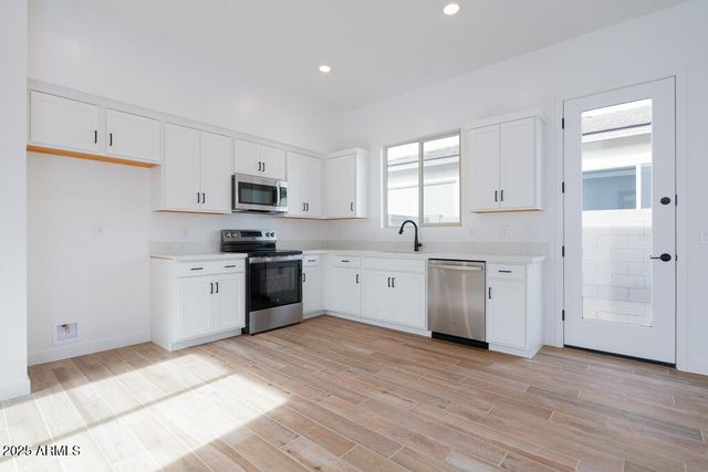 3909 E GOLD MOUNTAIN Avenue, San Tan Valley, AZ 85143