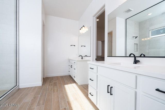 3909 E GOLD MOUNTAIN Avenue, San Tan Valley, AZ 85143