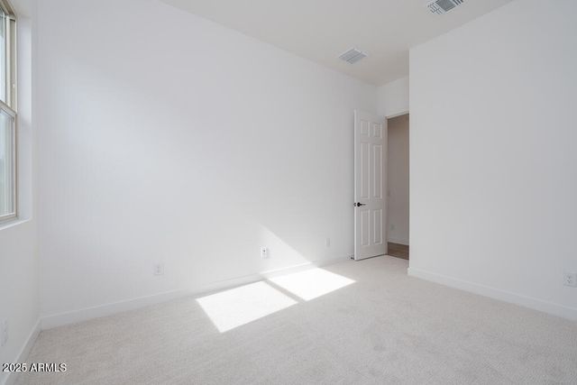 3909 E GOLD MOUNTAIN Avenue, San Tan Valley, AZ 85143