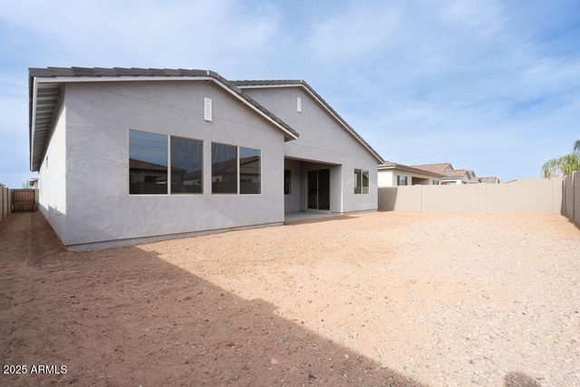 3909 E GOLD MOUNTAIN Avenue, San Tan Valley, AZ 85143