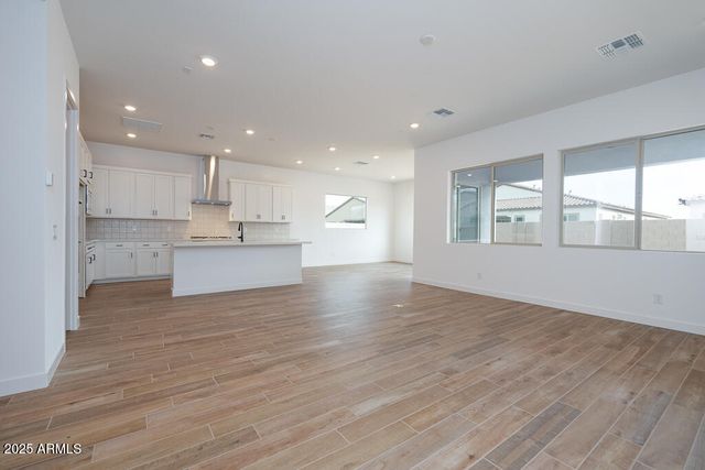 3909 E GOLD MOUNTAIN Avenue, San Tan Valley, AZ 85143