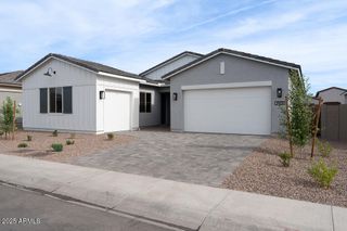 3909 E GOLD MOUNTAIN Avenue, San Tan Valley, AZ 85143