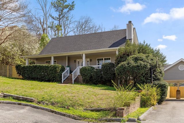 2700 Autumn Chase Drive, Chattanooga, TN 37421