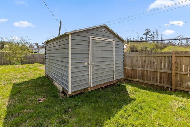 2700 Autumn Chase Drive, Chattanooga, TN 37421