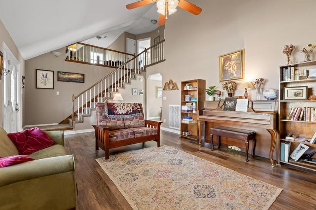 2700 Autumn Chase Drive, Chattanooga, TN 37421