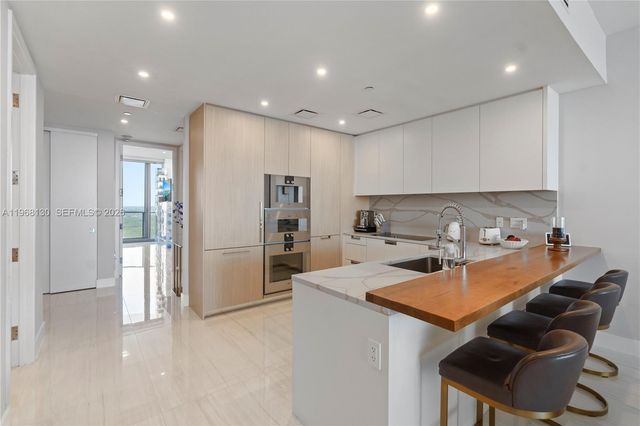 15701 Collins Ave 4003, Sunny Isles Beach, FL 33160