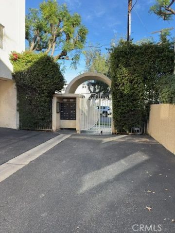 19400 Wyandotte 16, Reseda, CA 91335