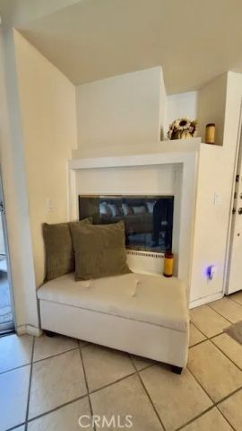 19400 Wyandotte 16, Reseda, CA 91335