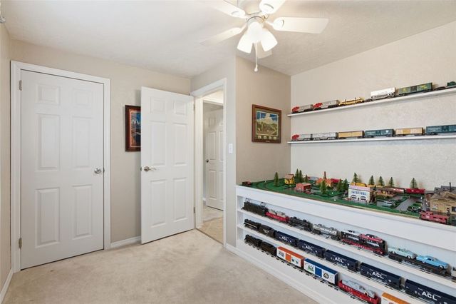 120 Crestview Mnr, Carroll Twp, PA 15063